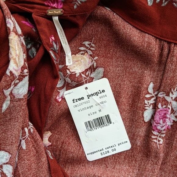 Free People Tunic Dress Mock Neck Long Bell Sleeve Open Back Floral Red M NWT - Picture 14 of 15